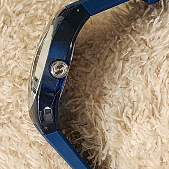 Gucci Sync Watch - Picture 4 of 5